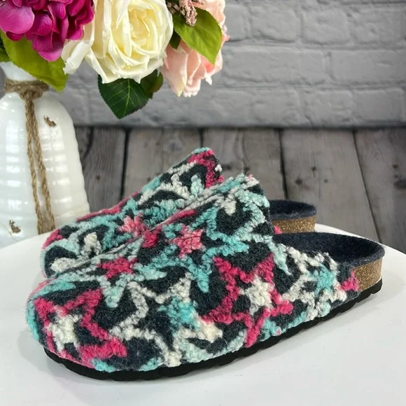 MANDEL Made in Italy Blue White & Pink Stars Slip On Clogs Mules Flats - Picture 1 of 17